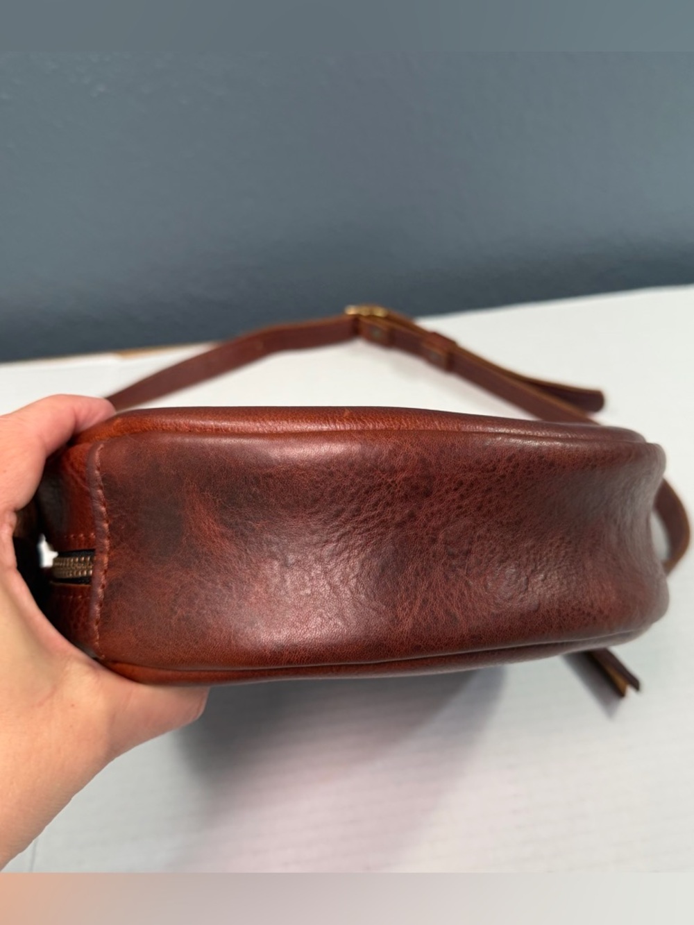 Portland Leather Large Circle Crossbody Bag, Nutmeg, Adjustable Strap - Picture 6 of 14